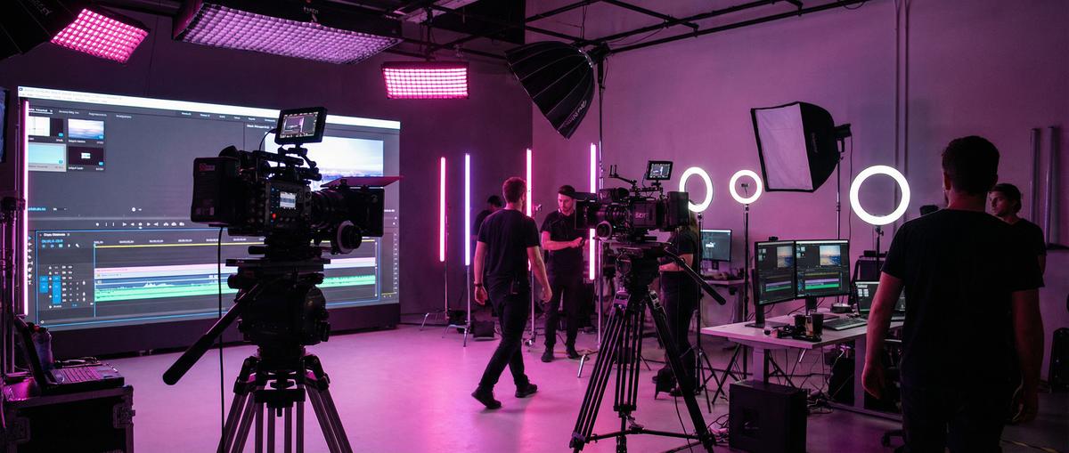 免费看片影视传媒视频制作工作室